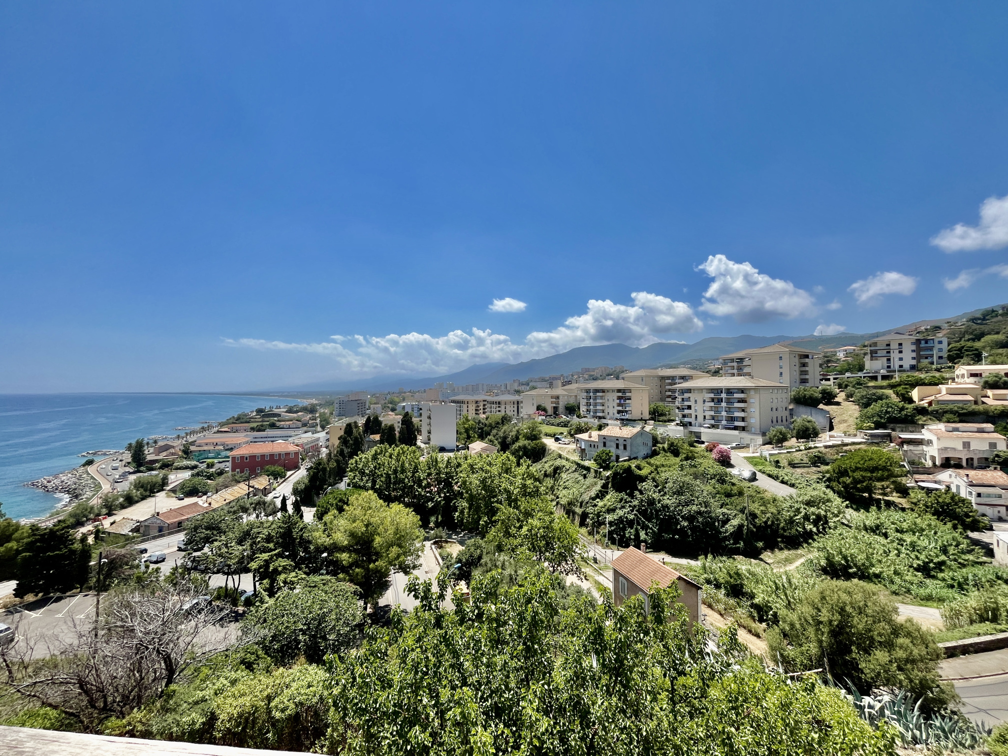 F3 RESIDENCE NOUVELLE CORNICHE