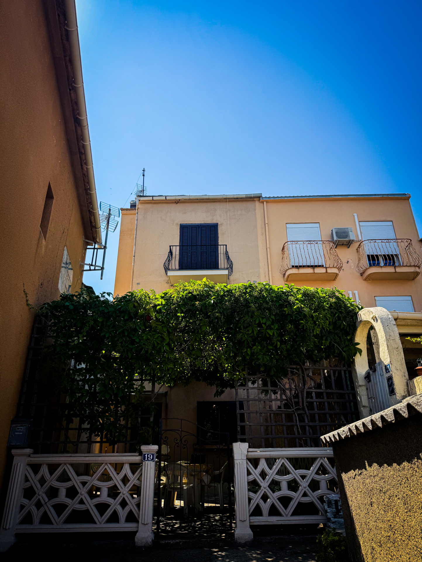 MAISON ROUTE DU BORD DE MER -  MIOMU